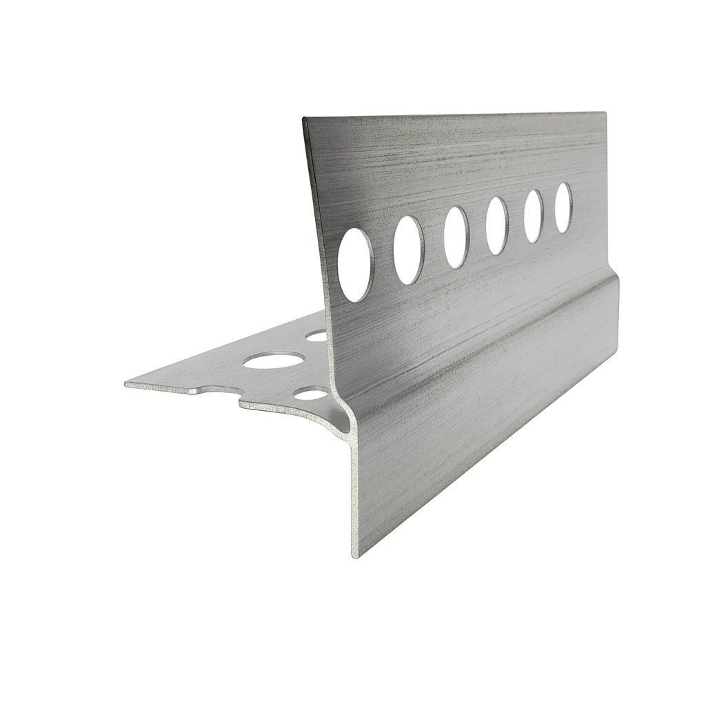 פרופיל אף מים מחוזק